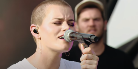 Chord dan Lirik Broken Vessels Amazing Grace - Hillsong United