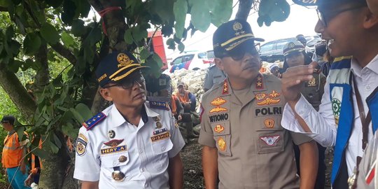 Tak Hanya Kendaraan Pribadi, Kakorlantas Pantau Pemudik Naik KA di Solo