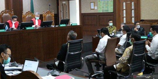 Tim Teknis Kemensos Akui Terima Uang Lelah Ratusan Juta Saat Mengurus Bansos Covid-19