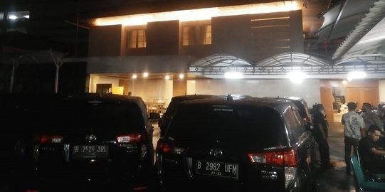 Hampir Dua Jam Penyidik KPK Geledah Rumah Dinas Wakil Ketua DPR Azis Syamsuddin