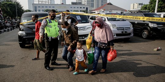 Usai Terjaring Razia, Penumpang Travel Gelap Dipulangkan Polisi