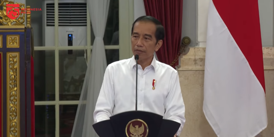 Jokowi Teken PP THR dan Gaji Ke-13 Bagi PNS, TNI, Polri hingga Pensiunan