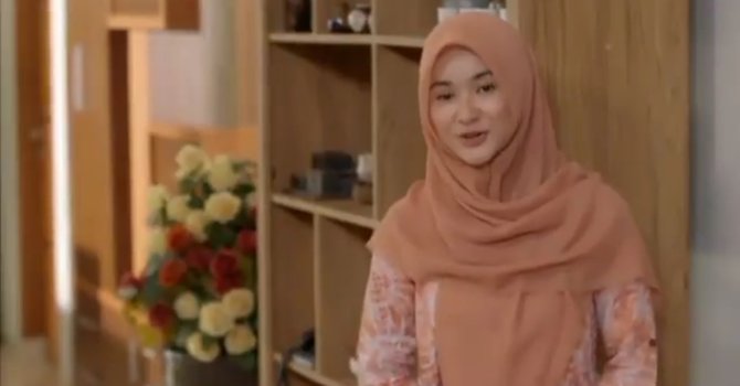 main di rumah bidadari sctv ini potret anggun adinda azani kenakan hijab