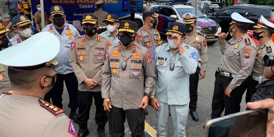 Kakorlantas Sebar Personel di Jalan Tikus Jatim Halau Pemudik
