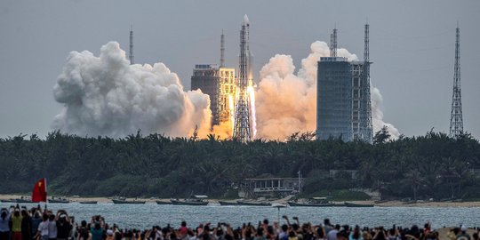 Peluncuran Modul Inti untuk Stasiun Luar Angkasa China