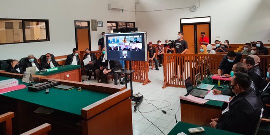 Syahganda Nainggolan Divonis 10 Bulan Penjara Terkait Berita Bohong UU Cipta Kerja