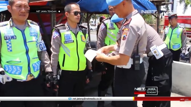 begini jadinya razia polisi dirazia oleh sesama polisi