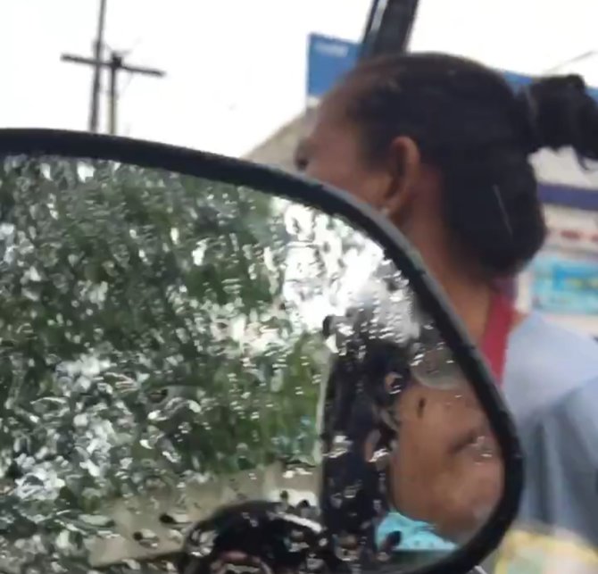 ribut dengan tukang parkir liar perempuan di medan ini dipaksa bayar hingga dipukul