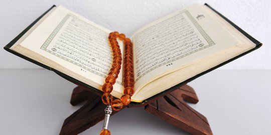 Ciptakan Keseimbangan, Ini Alasan Kepala Daerah di Jatim Gelar Khataman Al-Qur'an