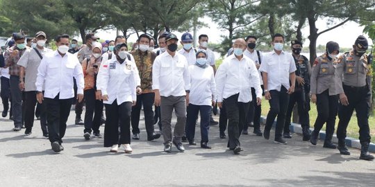 Anggota DPD Adilla Azis Dampingi Menteri KKP Tinjau PPN Brondong di Lamongan