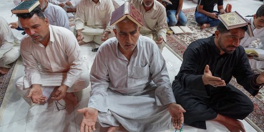 Doa Muslim Irak Saat Berburu Malam Lailatul Qadar