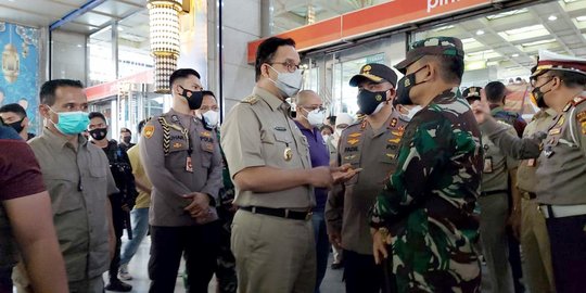 Kendalikan Kerumunan di Pasar Tanah Abang, 2.500 Personel Dikerahkan