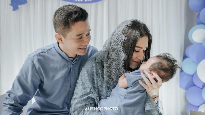 digelar mewah ini 4 potret akikah anak adly fairuz dan angbeen rishi