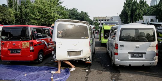 159 Travel Gelap Bawa Pemudik Lebaran Diamankan