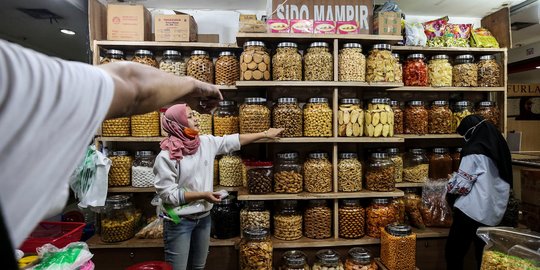 Penjualan Kue Kering Menggeliat Jelang Lebaran