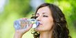 Cukup Minum Air Putih Bisa Jadi Cara Mudah Lenyapkan Stres