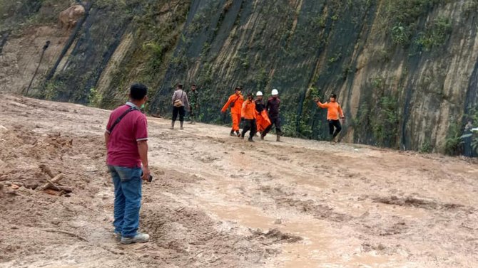 bupati tetapkan status tanggap darurat 14 hari ini kabar terbaru longsor di tapsel