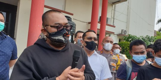 Umpat Pengunjung Mal yang Bermasker, Putu Arimbawa Dihukum Memberi Makan ODGJ