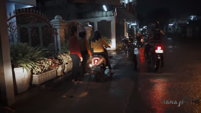 satpam perumahan berani beraninya bubarin patroli polisi
