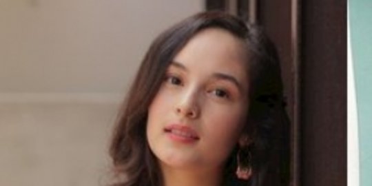 Lebih Prioritaskan Kesehatan Mental Dibanding Karier, Ini Alasan Chelsea Islan