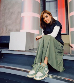 alami gangguan usus rekan selebriti ramai doakan kesembuhan najwa shihab