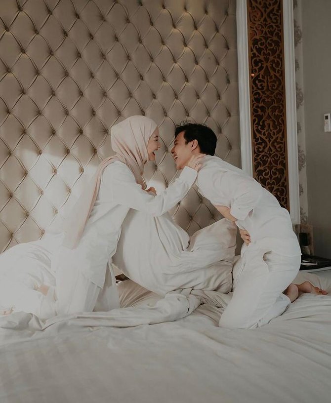 maternity shoot simpel dinda hauw
