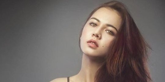 Resmi Cerai Dari Alfath Ratu Rizky Nabila Sempat Menangis Di Persidangan Karena Ini Merdeka Com