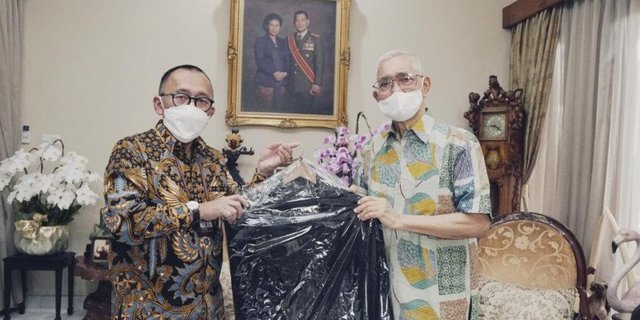 Wapres Try Sutrisno & Hamzah Haz Hibahkan Koleksi ke Museum Kepresidenan Balai Kirti
