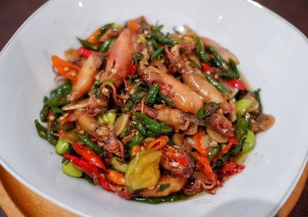 8 resep menu sahur berbahan cumi gurih lezat dan mudah dibuat