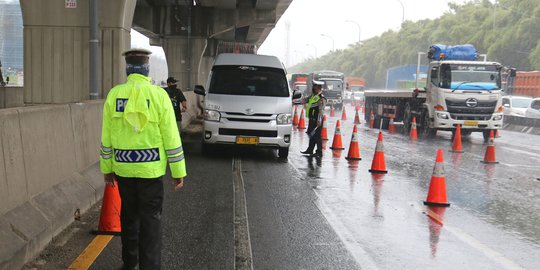 1.070 Kendaraan Putar Balik di Gerbang Tol Cikarang Barat dan Gerbang Tol Cikupa