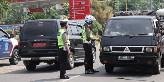 Ketahuan Mudik, Puluhan Pengendara di Kediri Diputarbalik Polisi