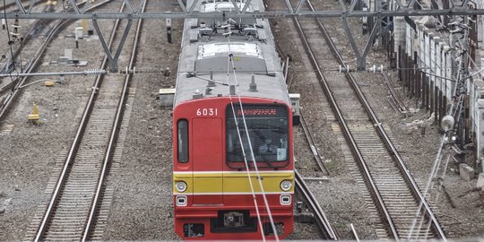 Pengguna KRL Menurun di Hari Pertama Larangan Mudik