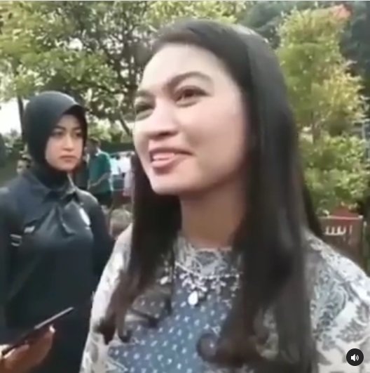 selvi ananda dan ajudan