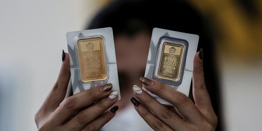 Hari ini, Harga Emas Naik Rp8.000 Menjadi Rp934.000 per Gram