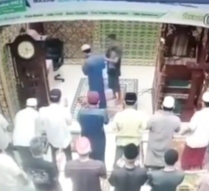 viral imam masjid dipukul orang tak dikenal