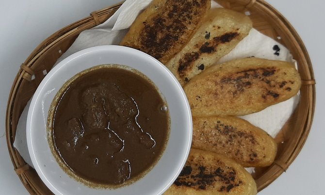 gemblong cocol semur khas banten