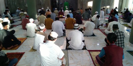 Kemenag Akhirnya Izinkan Warga Palembang Salat Id di Masjid