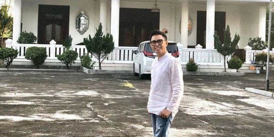 Jarang Terekspos, Ini Potret Rumah 4 Artis Pria di Kampung Halaman