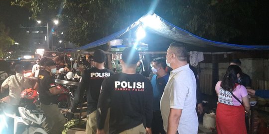 Pengunjung Berkerumun, 2 Warung Angkringan di Semarang Ditertibkan Satpol PP