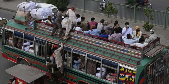 Suasana Mudik Lebaran di Pakistan