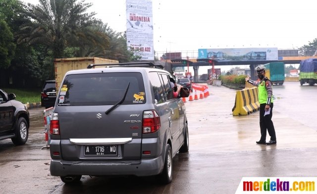 penyekatan di tol cikupa