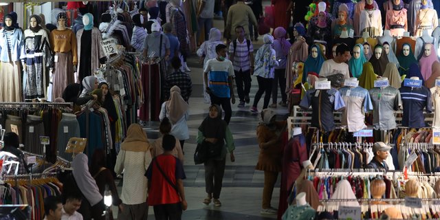 Selalu Ramai Saat Lebaran Ini Sejarah Nama Pasar Tanah Abang Di Jakarta Merdeka Com Selalu Ramai Saat Lebaran Ini Sejarah Nama Pasar Tanah Abang Di Jakarta Merdeka Com