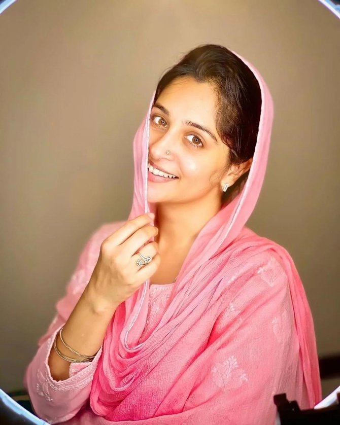 artis bollywood yang rayakan idulfitri