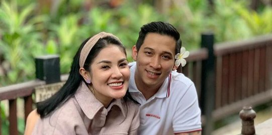 Tok! Nindy Ayunda dan Askara Parasady Resmi Cerai