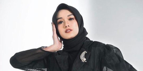 4 Gaya Stylish Arida Nuraini, Pemeran 'Rohaya' di Magic Tasbih