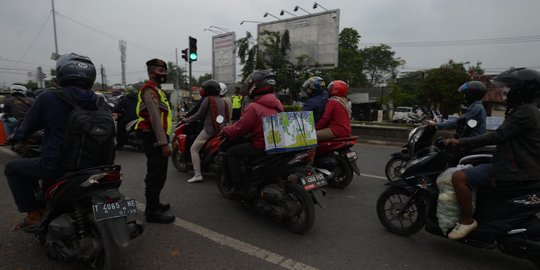 Usai Viral Pemudik Motor Terobos Pos Penyekatan, Polisi Tambah Personel Penjagaan