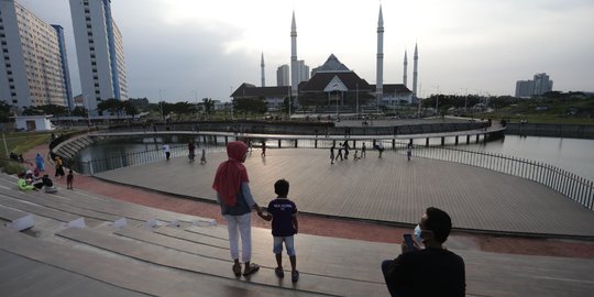 Jalan-Jalan Ngabuburit di Waduk Mookervart