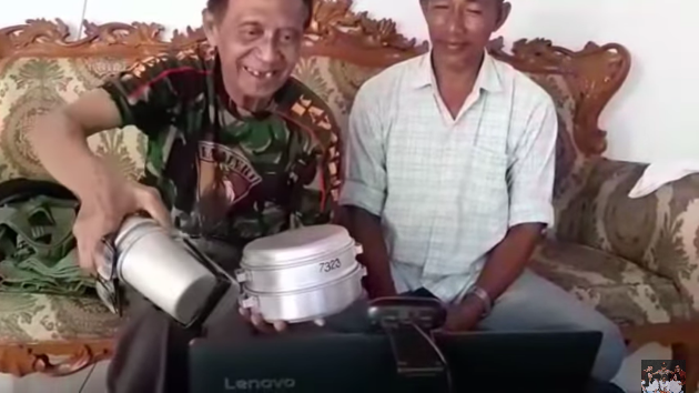 purnawirawan masih pegang benda langka tni