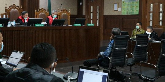 Vendor Bansos Covid-19 Baru Kembalikan Rp5 M dari Kelebihan Bayar Kemensos Rp74 M