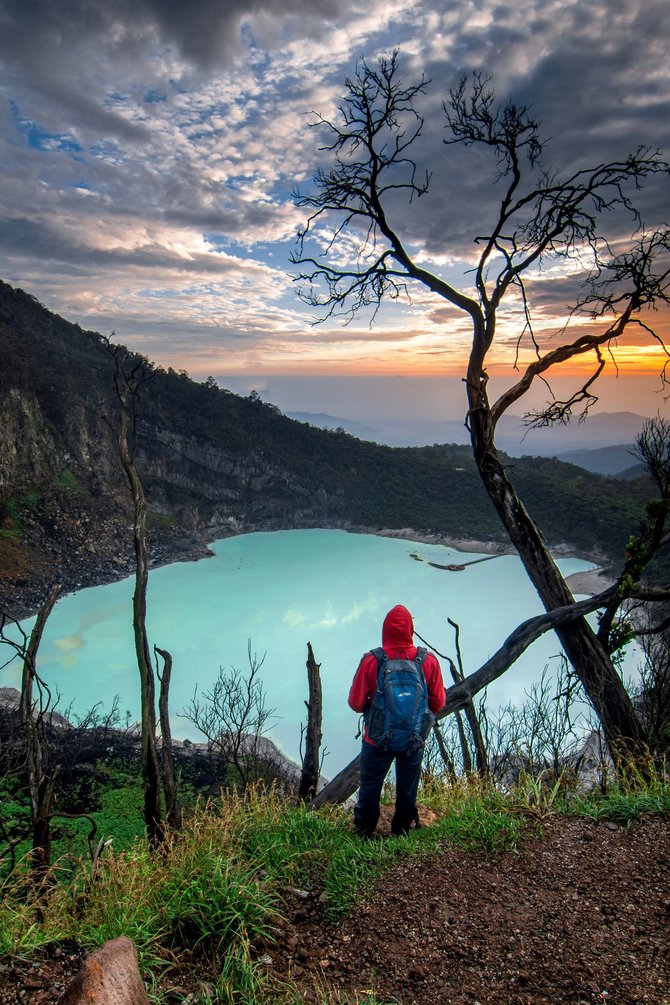 Pesona Gunung Patuha Bandung dengan Kawah Putih Eksotisnya